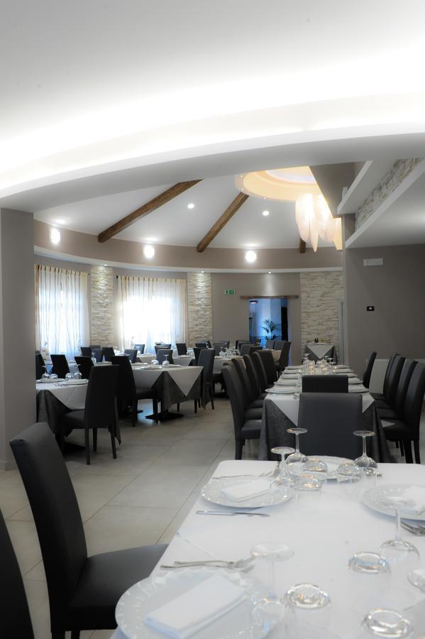 Hotel Duca Di Calabria Serra San Bruno Buitenkant foto