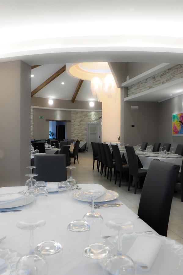 Hotel Duca Di Calabria Serra San Bruno Buitenkant foto
